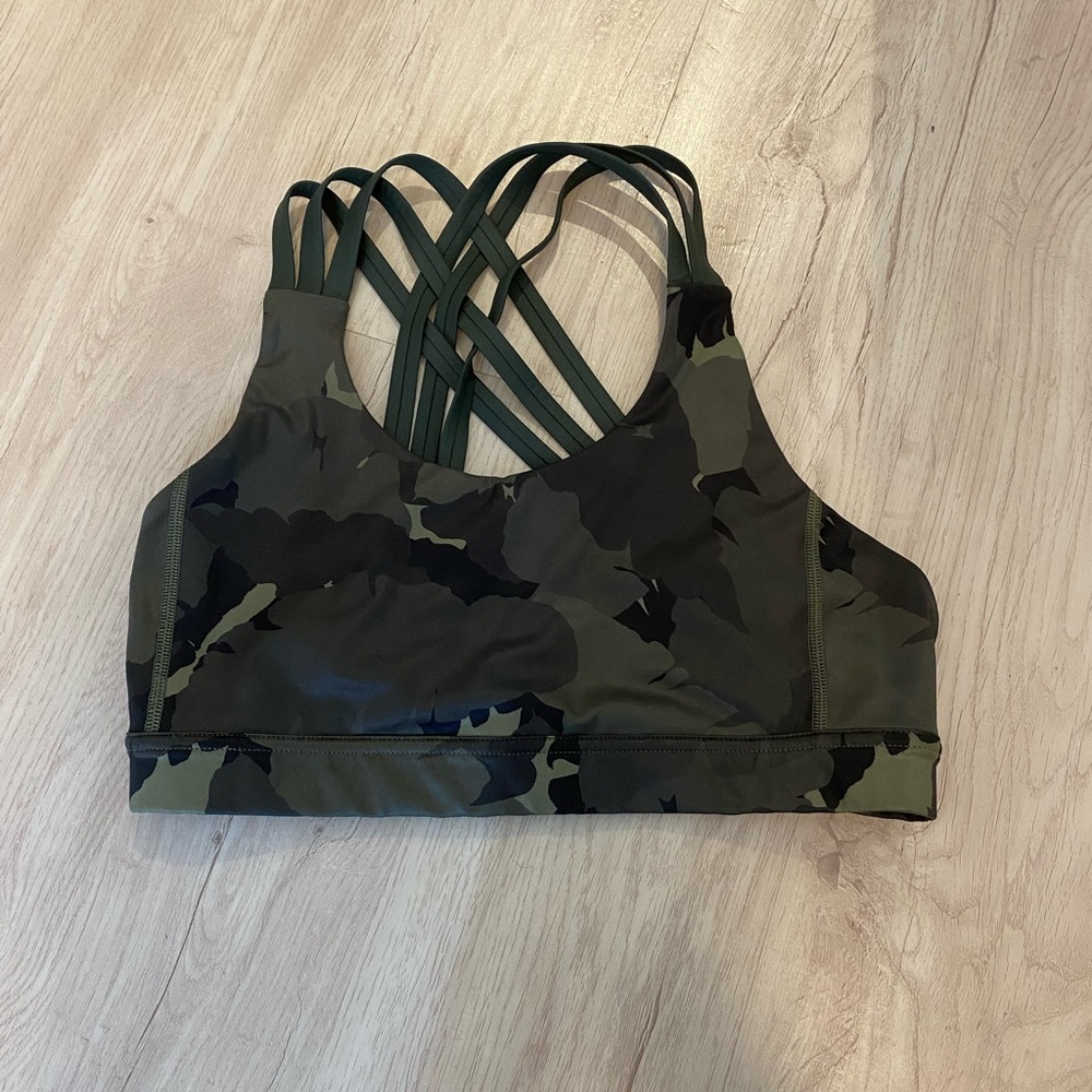 Lululemon sports bra